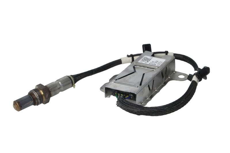 Sensor NOx de catalizador BOSCH 0 281 009 330 para Ford Transit V363