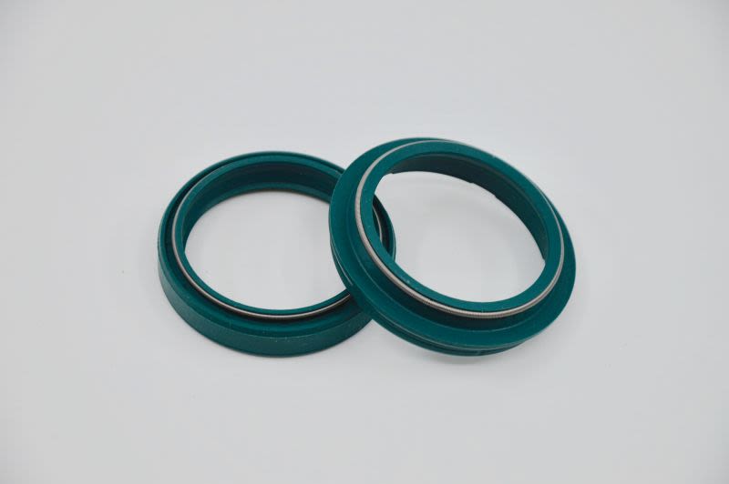 Juego de retenes de suspensión delanteros SKF KITG-43W para BMW F