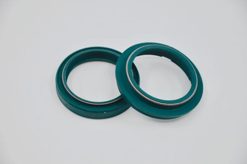 Juego de retenes de suspensión delanteros SKF KITG-43O para Aprilia RSV