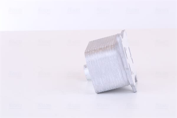 Enfriador de aceite, aceite de motor NISSENS 90914 para Audi A3