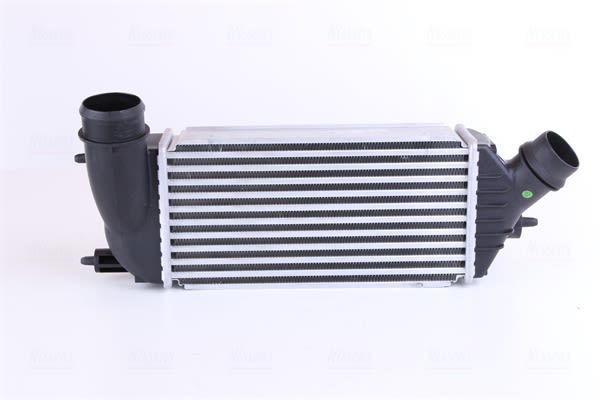 Enfriador de aire de carga (intercooler) NISSENS 96467