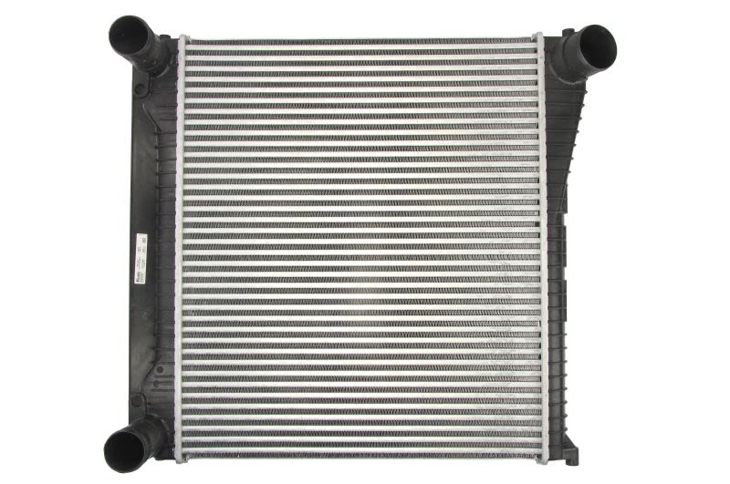 Enfriador de aire de carga (intercooler) NISSENS 96136