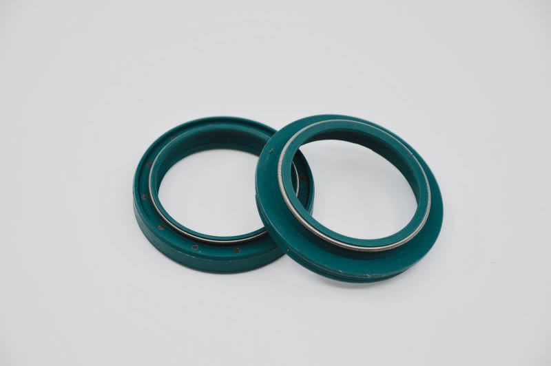 Juego de retenes de suspensión delanteros SKF KITG-41S para Buell XB12R 125-1300
