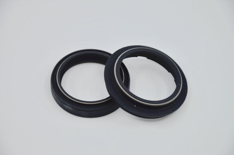 Juego de retenes de suspensión delanteros SKF KITB-43O para Aprilia RSV