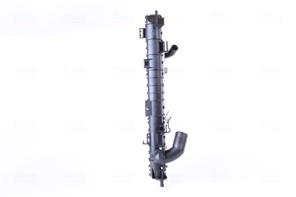 Radiador de motor NISSENS 69701A