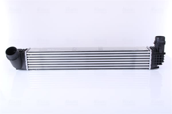 Enfriador de aire de carga (intercooler) NISSENS 96546 para Renault Fluence