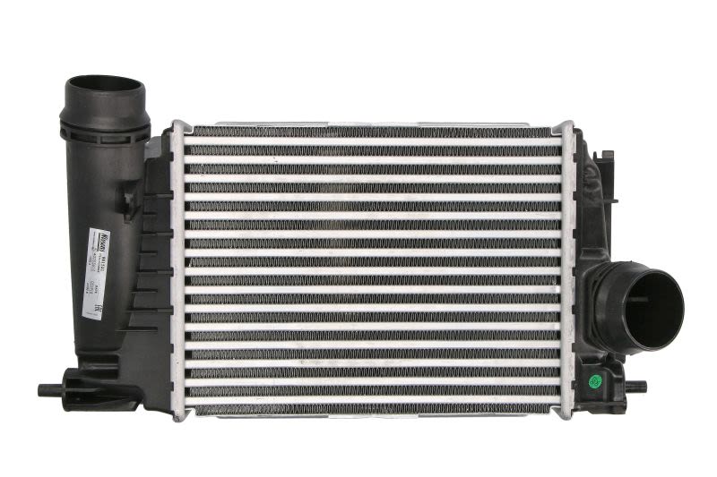 Enfriador de aire de carga (intercooler) NISSENS 961521 para Renault Megane IV